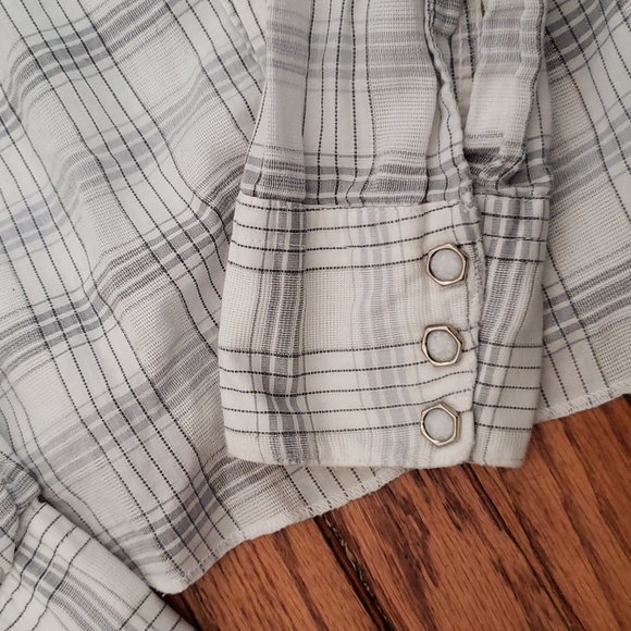 Tailored by Thunderbird long sl. pearl snap buttons white plaid w/ grey & silver - Picture 7 of 7